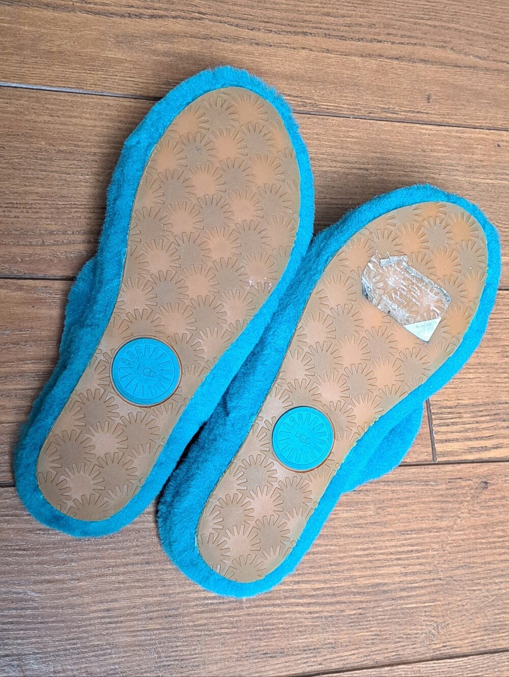 UGG Oh Yeah Fluffy Sheepskin Slingback Sandals "Aquatic Blue" (Turquoise) Size 8 - Picture 9 of 9